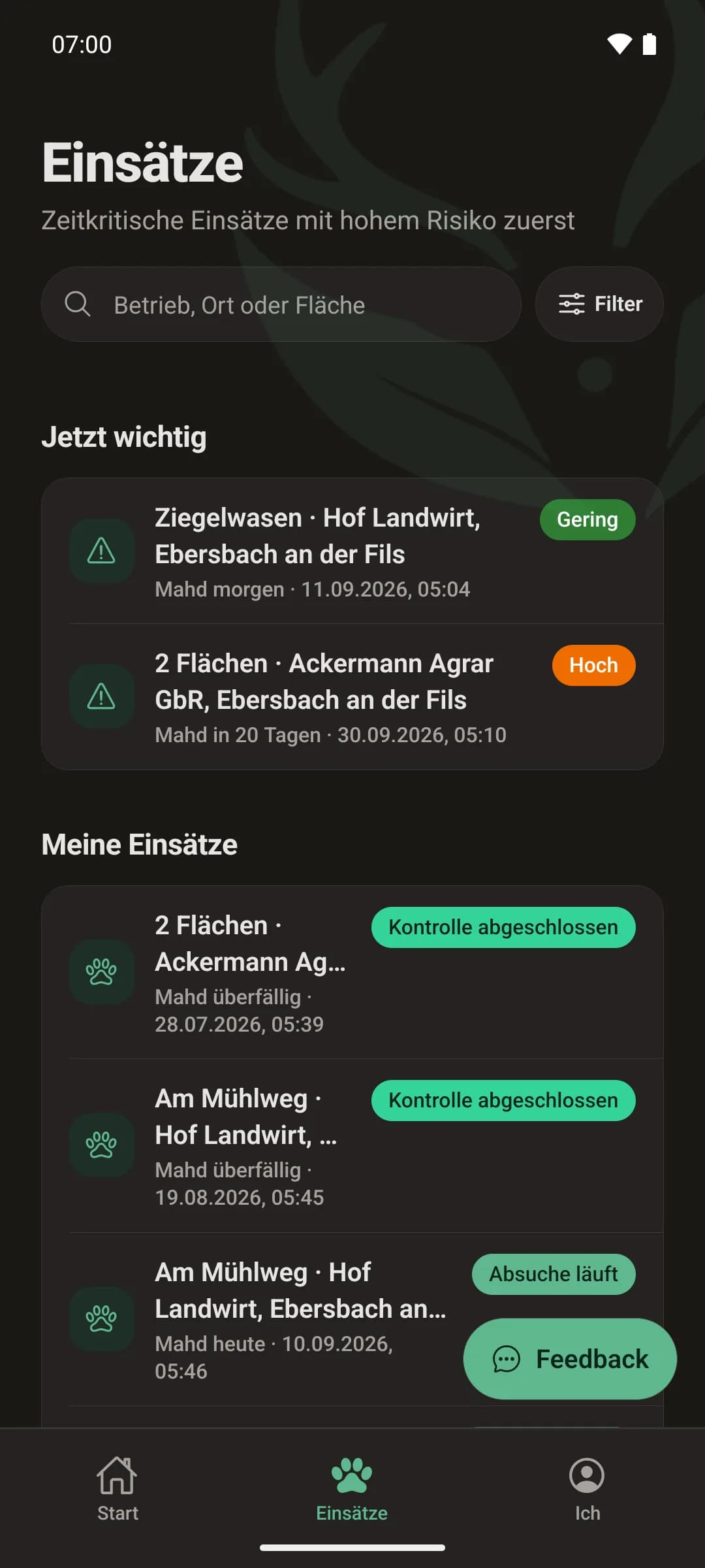 Einsatzliste in der WildRescue-App: unter „Jetzt wichtig“ die anstehenden Mahdeinsätze mit Betrieb, Ort, Termin und einer Risiko-Ampel je Zeile, darunter „Meine Einsätze“ mit dem eigenen Stand